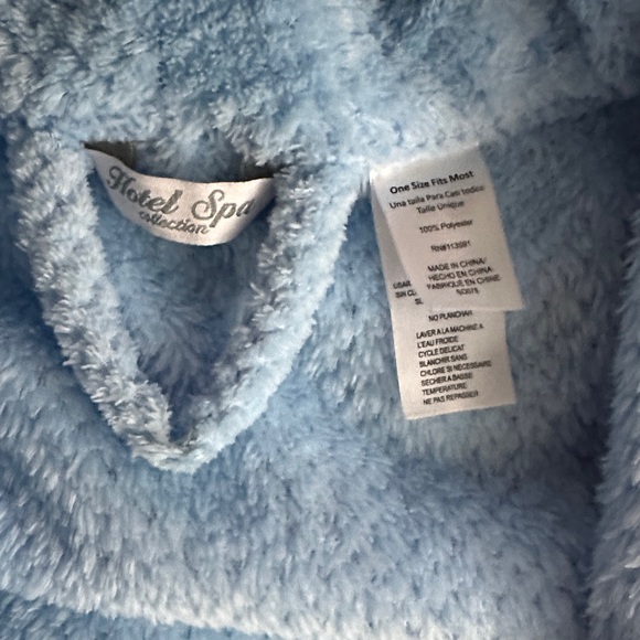 Cozy Light Blue Robe - Picture 2 of 3